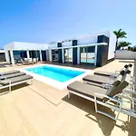Luxury Olivia 3 Beds - 3 Baths Puerto del Carmen