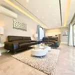 Luxury Olivia 3 Beds - 3 Baths *
