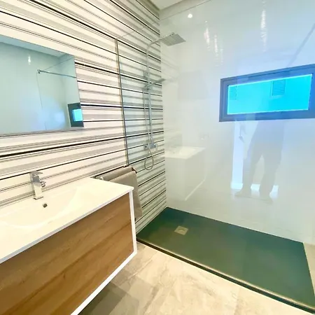 Luxury Olivia 3 Beds - 3 Baths Puerto del Carmen (Lanzarote)